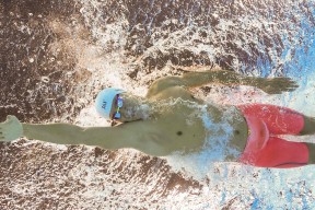 半岛体育app登录 -内马尔在德国队比赛中问鼎冠军，败北引发热议！